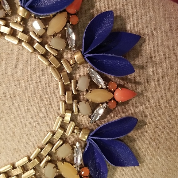 Melia Necklace - Picture 5 of 5